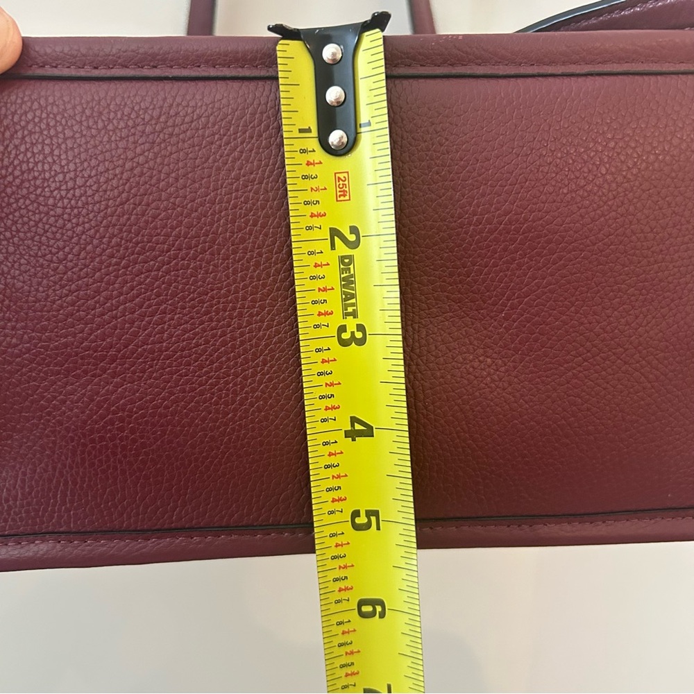 Coach Tyler Carryall Bordeaux color - Picture 15 of 16